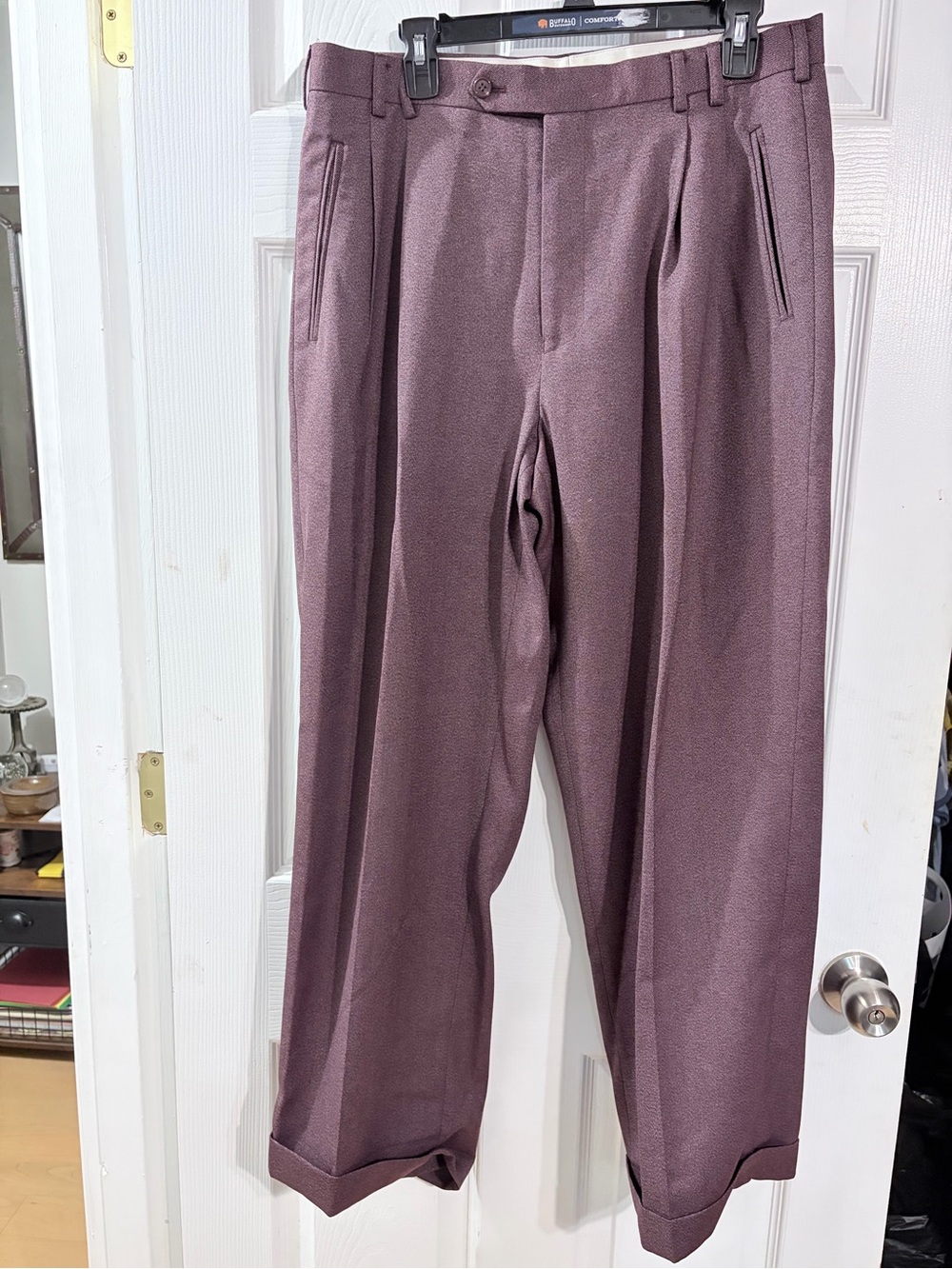 Disegno Collezioni Soprano Burgundy Pleated Cuffed Dress Pants W34 40R